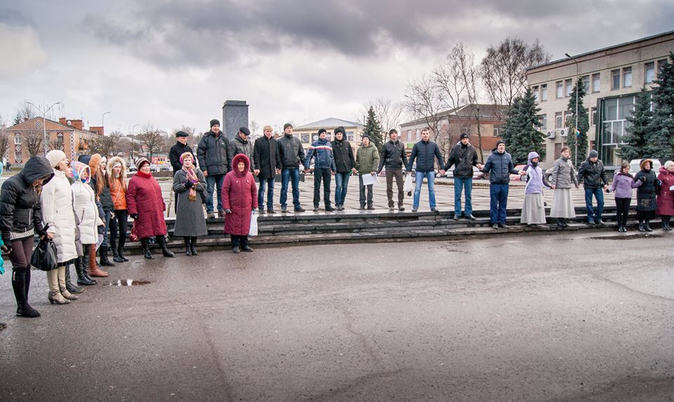 Красилів продовжує молитись за Україну